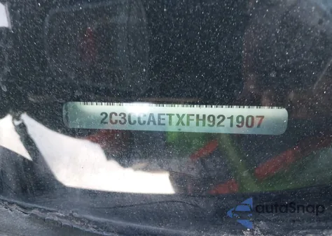 2015 Chrysler 300C z USA, uszkodzony, nr VIN 2C3CCAETXFH921907